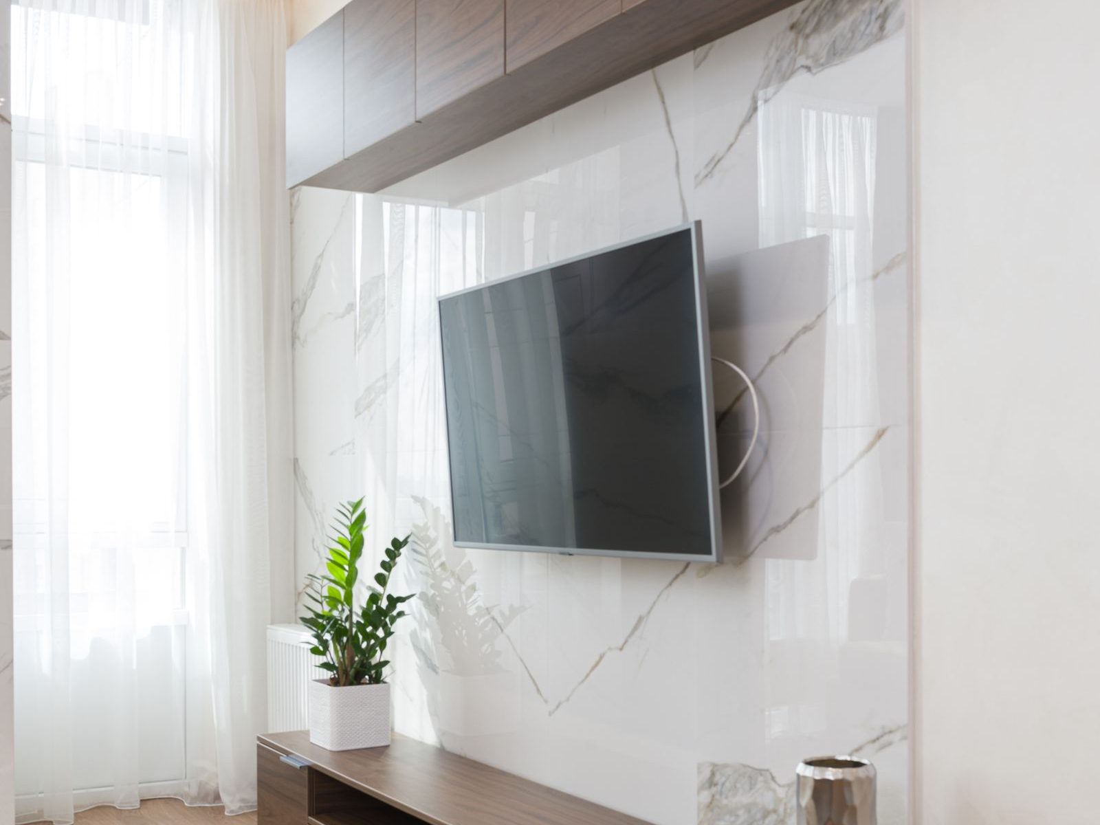 Mounting & AV